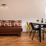 Banjol 2008a Appartement *
