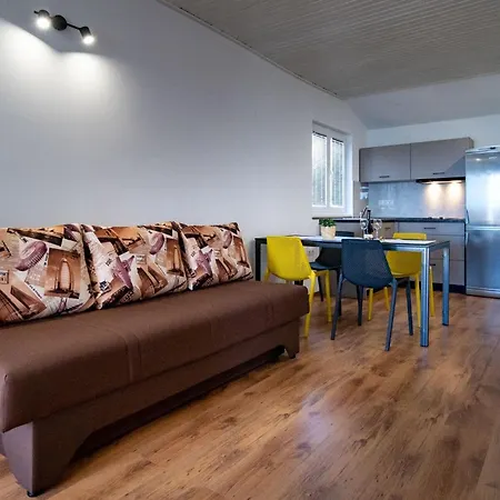 Apartment Banjol 2008a *