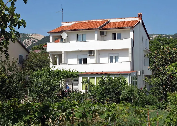 Banjol 2008a Apartment Rab Town